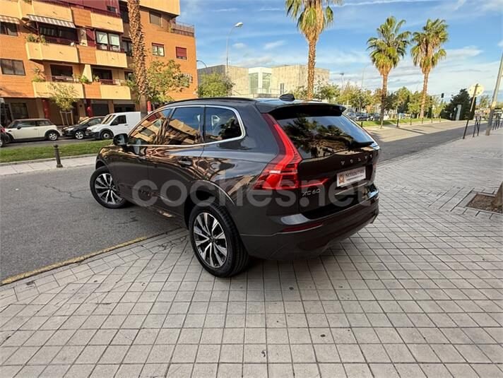 VOLVO XC60 2.0 B4 D AWD Core Auto