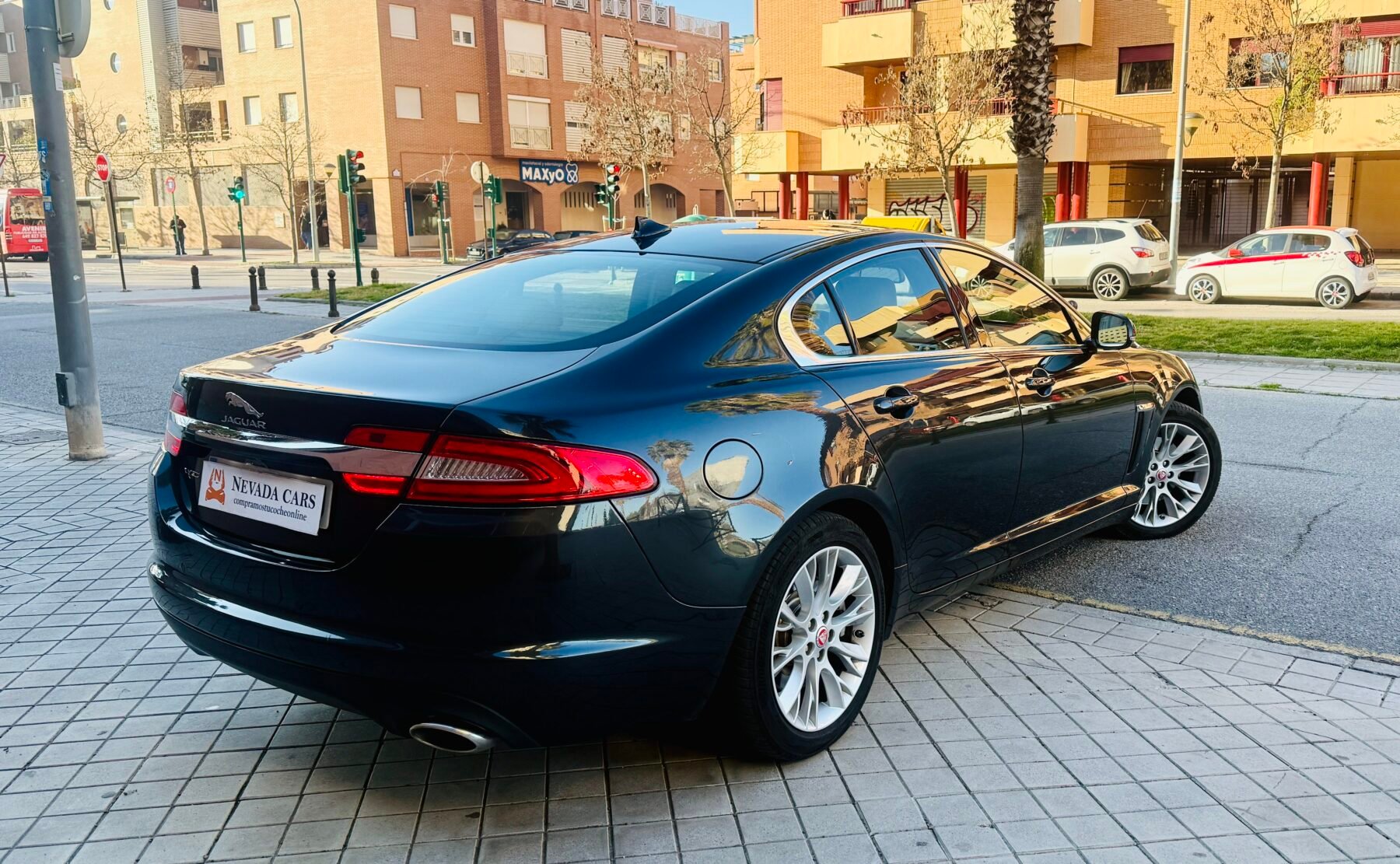 JAGUAR XF Luxury 