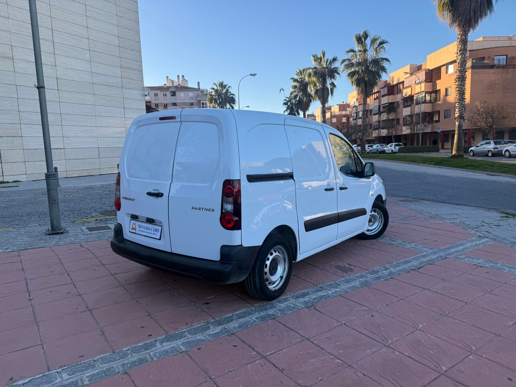 PEUGEOT Partner Furgón cerrado 1.6 hdi 90cv