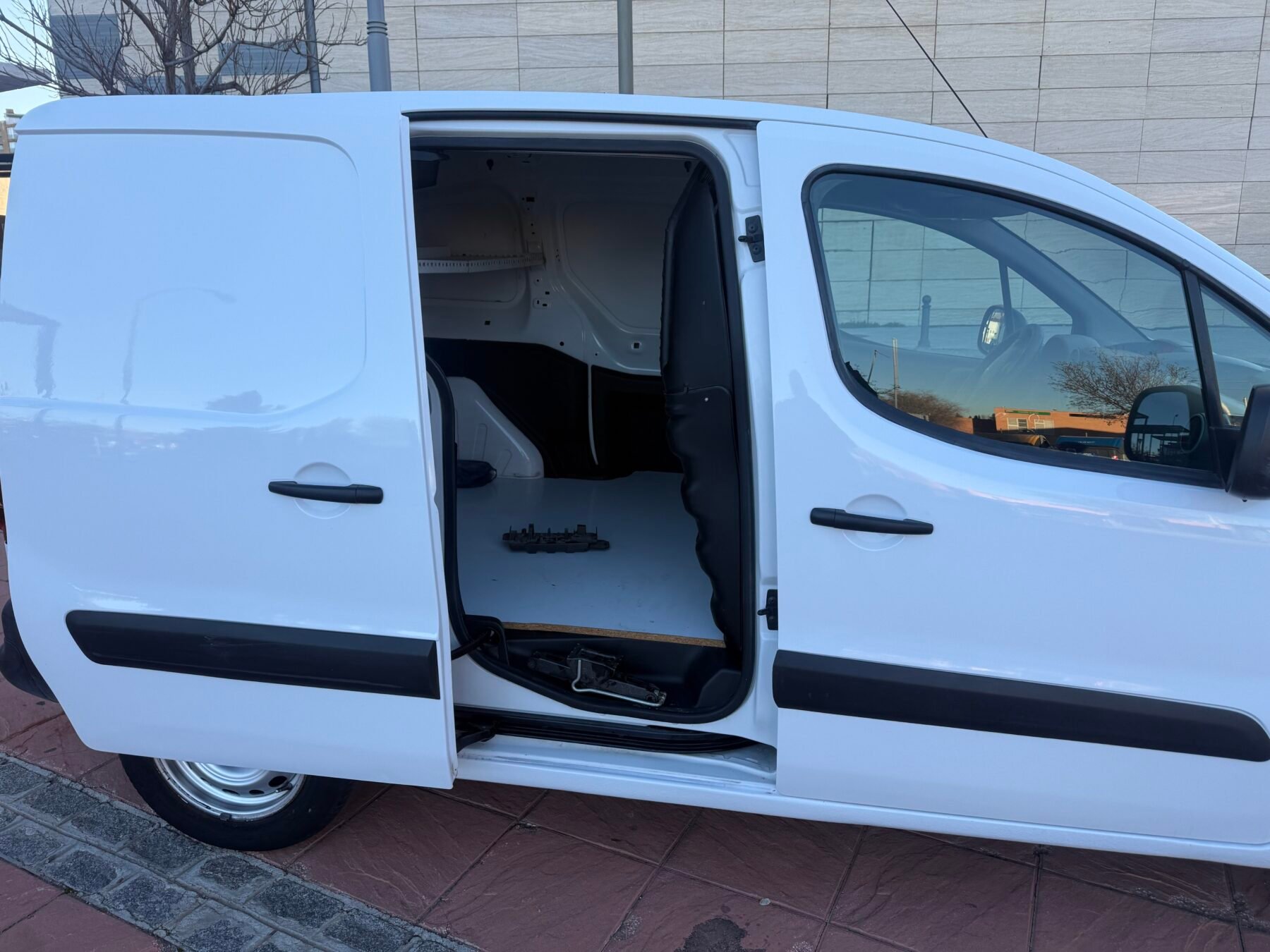 PEUGEOT Partner Furgón cerrado 1.6 hdi 90cv