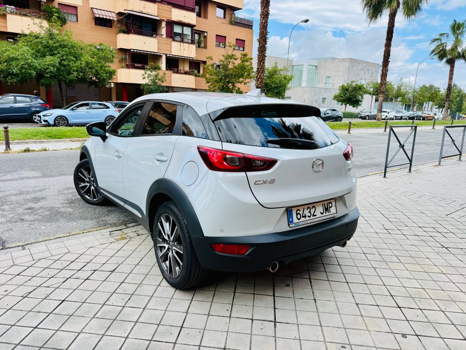 MAZDA Cx-3 Skaytecnology luxury 