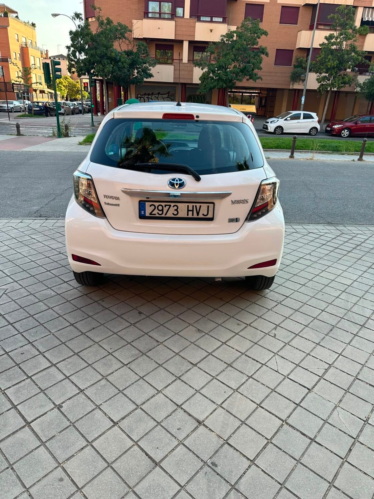 TOYOTA Yaris Active 