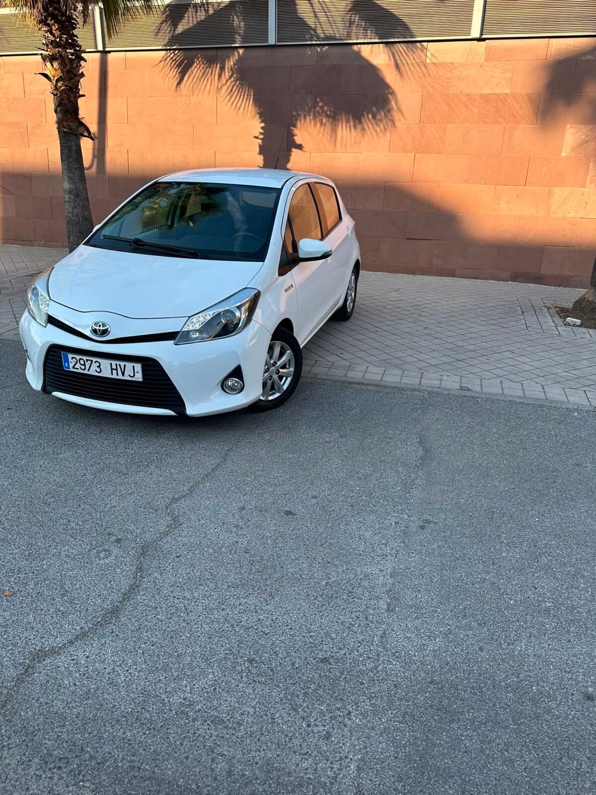 TOYOTA Yaris Active 