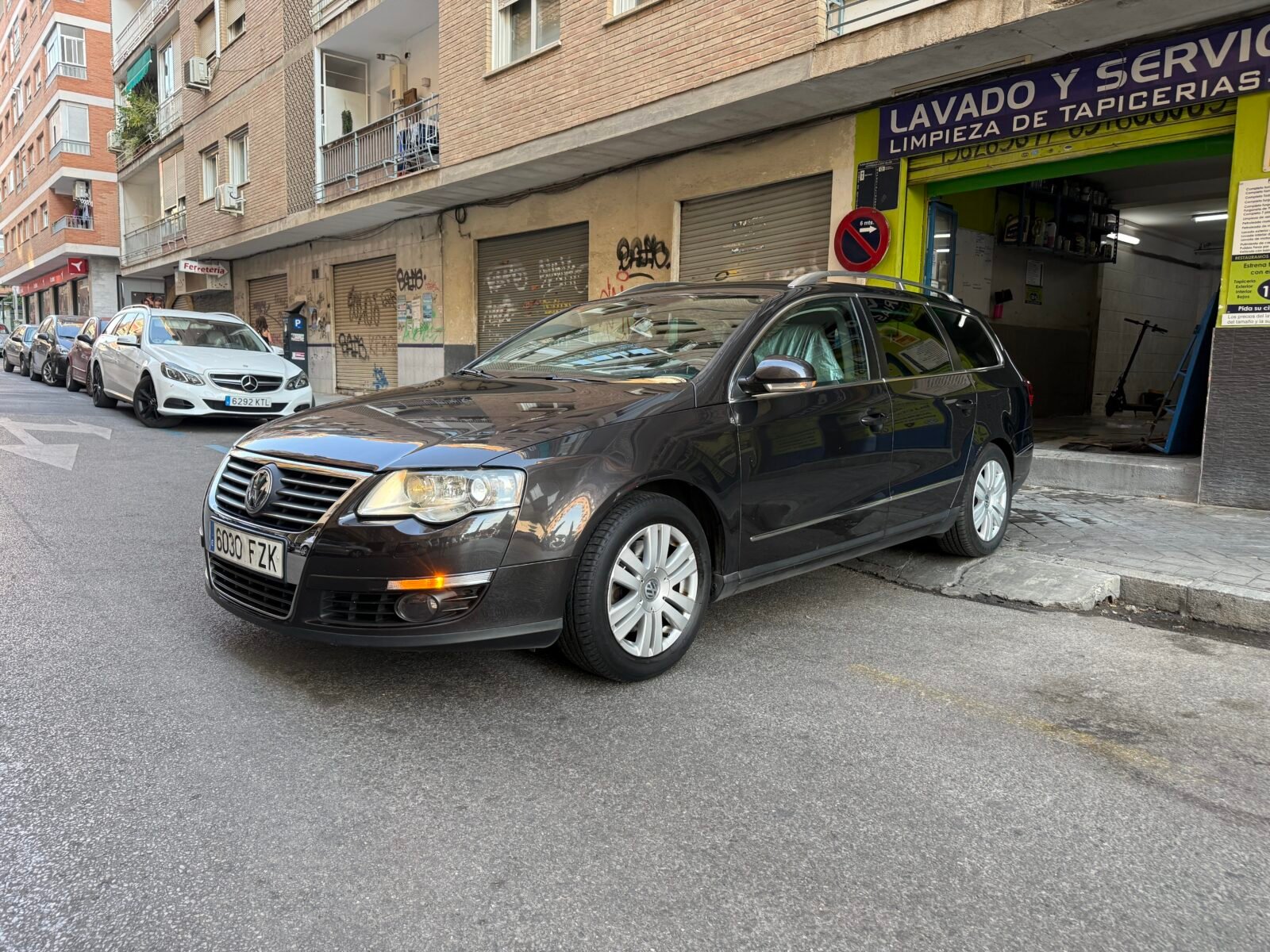 VOLKSWAGEN Passat Variant 