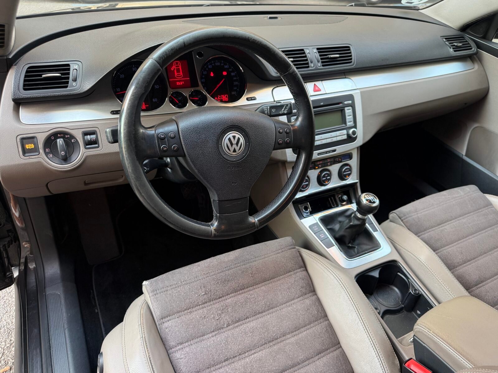 VOLKSWAGEN Passat Variant 