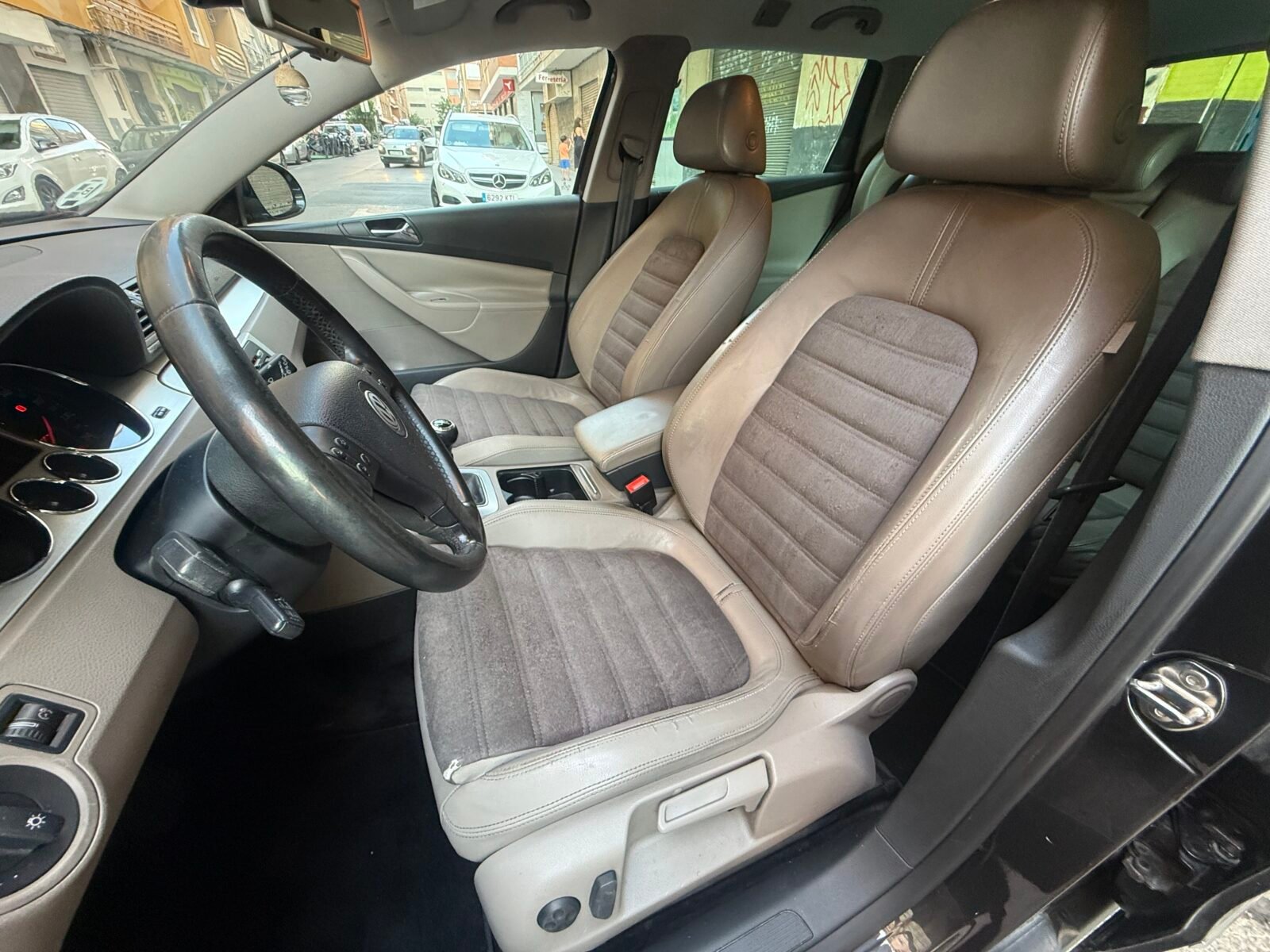 VOLKSWAGEN Passat Variant 