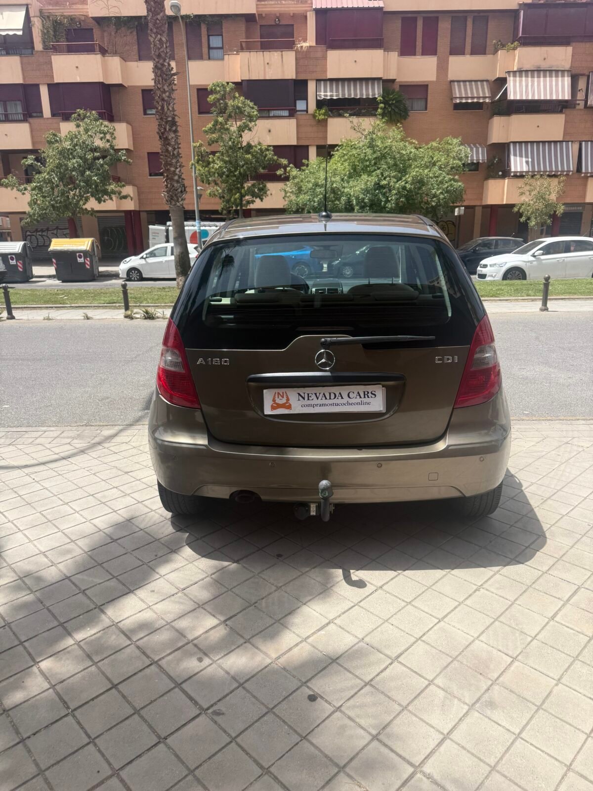 MERCEDES-BENZ Clase A180